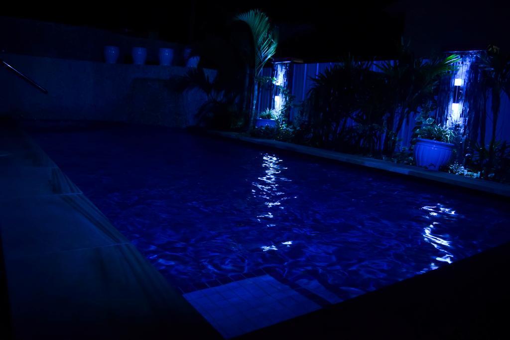 อัล-มินฮาจ เซอร์วิซ อพาร์ตเมนต์ Apartment นาดี ภายนอก รูปภาพ