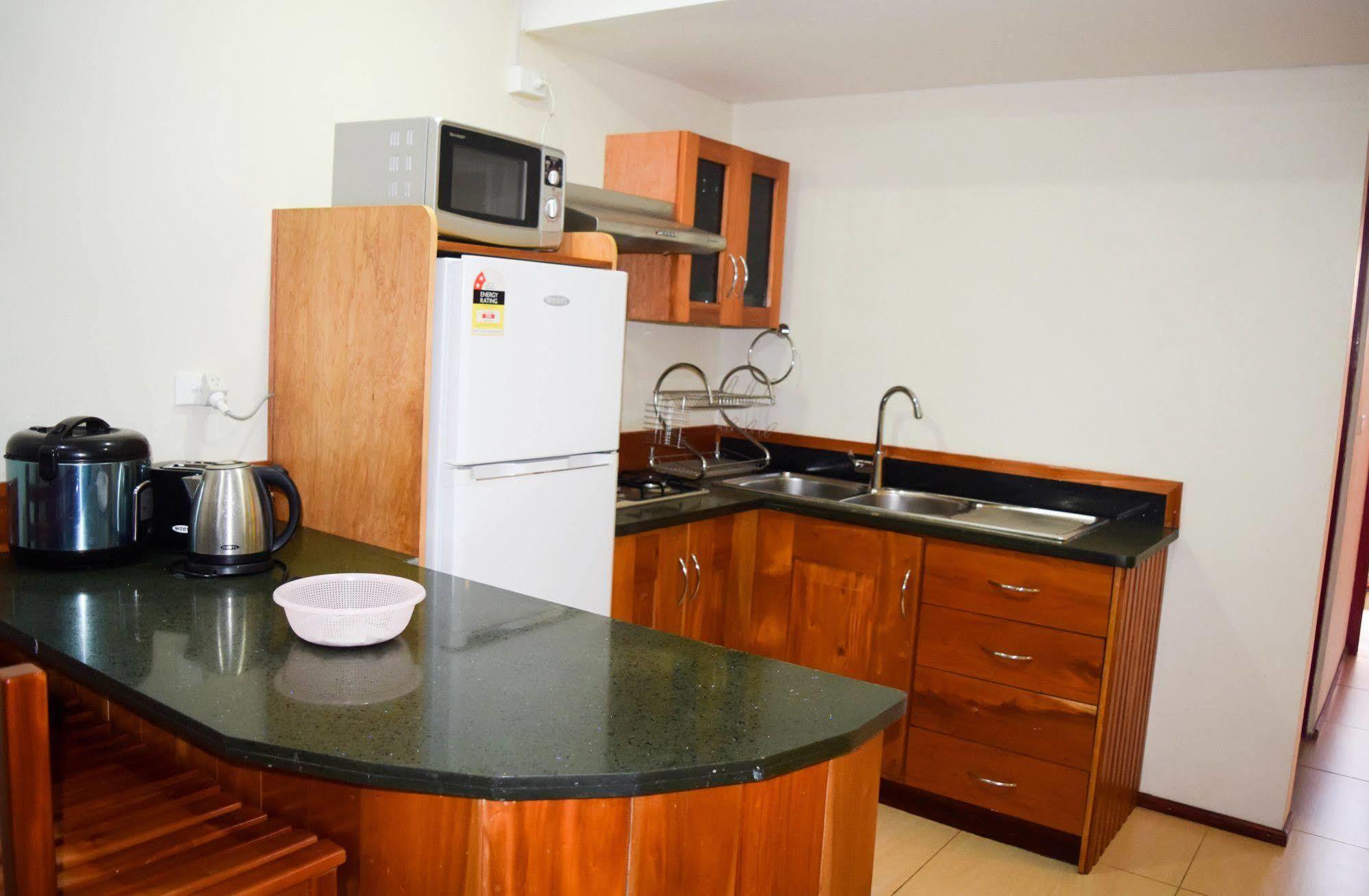 อัล-มินฮาจ เซอร์วิซ อพาร์ตเมนต์ Apartment นาดี ภายนอก รูปภาพ